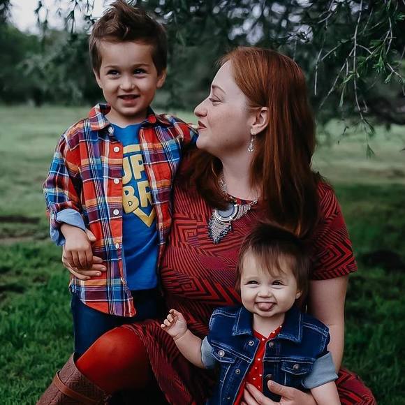 Meet your Posher, Annie - Picture 2 of 5